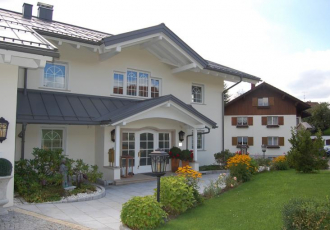 Exklusive Luxusvilla in Oberstaufen – Ein Meisterwerk der Eleganz und des Komforts