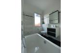 Bad mit Wanne