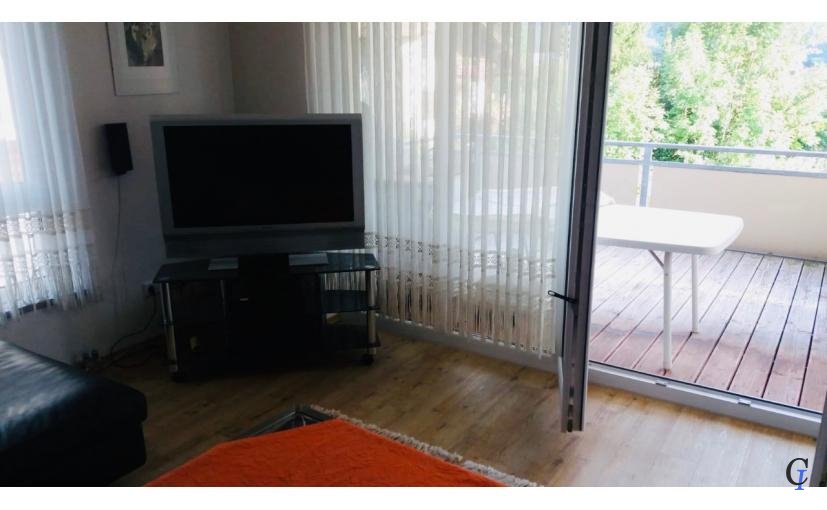 Blick zum Fernseher 2 - Kopie